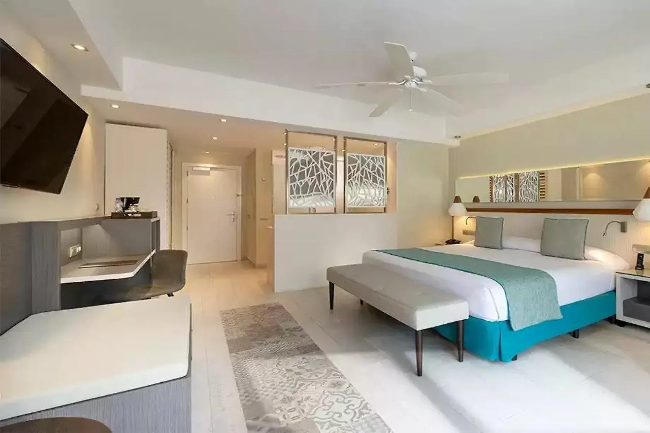 Catalonia Royal La Romana Adults Only All Inclusive 바야히베
